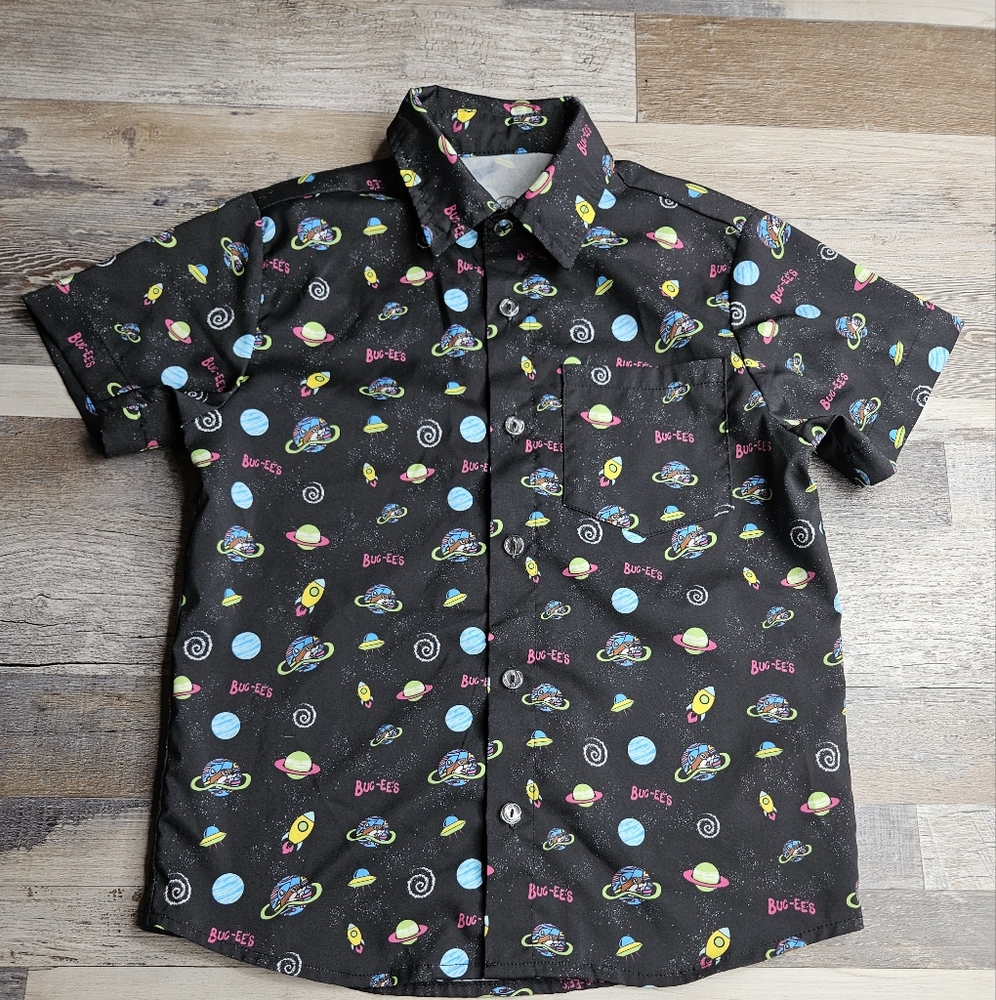 Buc-ee's Youth XS Short Sleeve Button Down Black Space Planets Rocketship